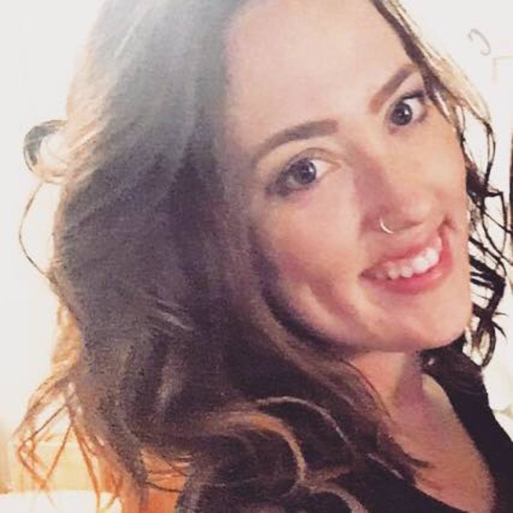 Meet your Posher, Alexis